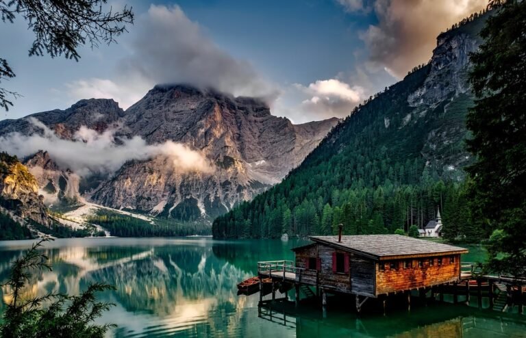 The Most Popular Travel Destinations This Winter, Based on New Data